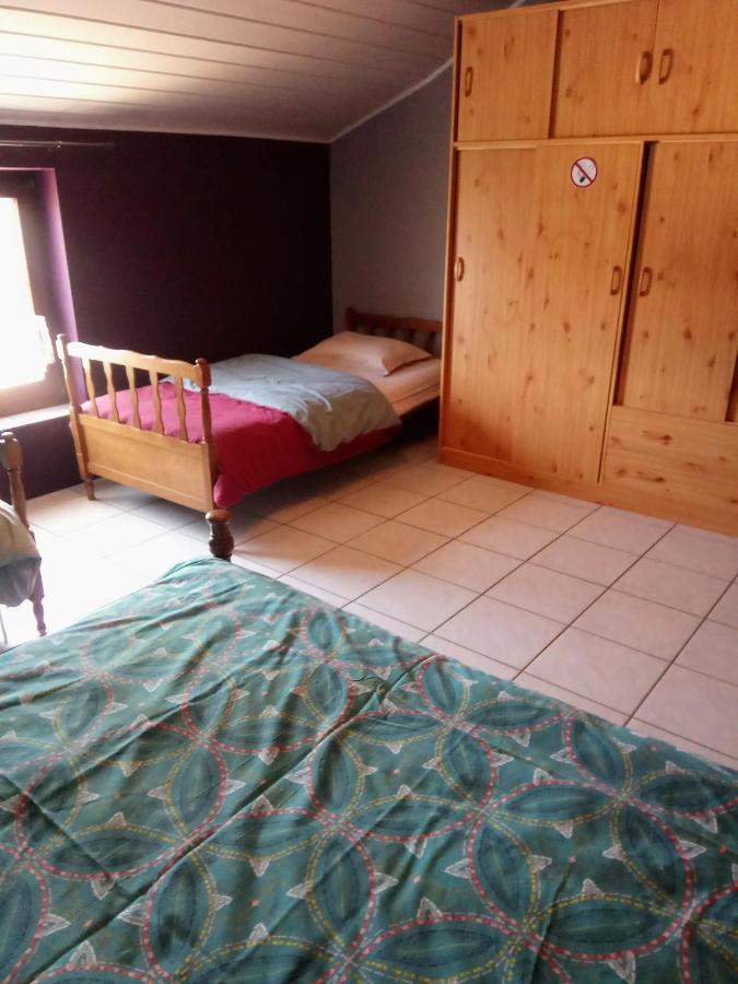 Gite A La Ferme Rouvroy Exterior foto